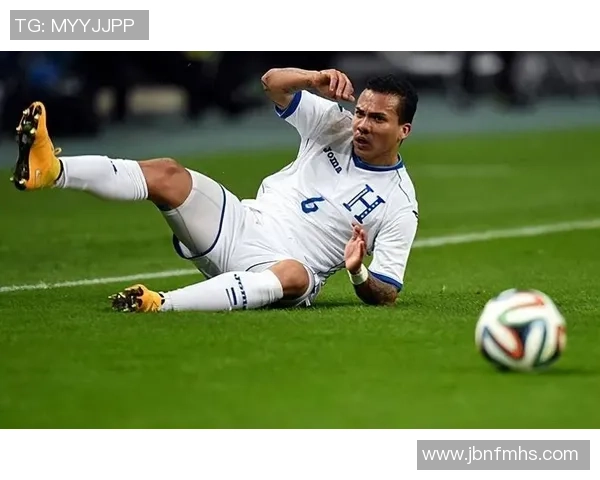 震惊全球足球明星枪杀事件视频曝光引发热议与关注 震惊全球足球明星枪杀事件视频曝光引发热议与关注